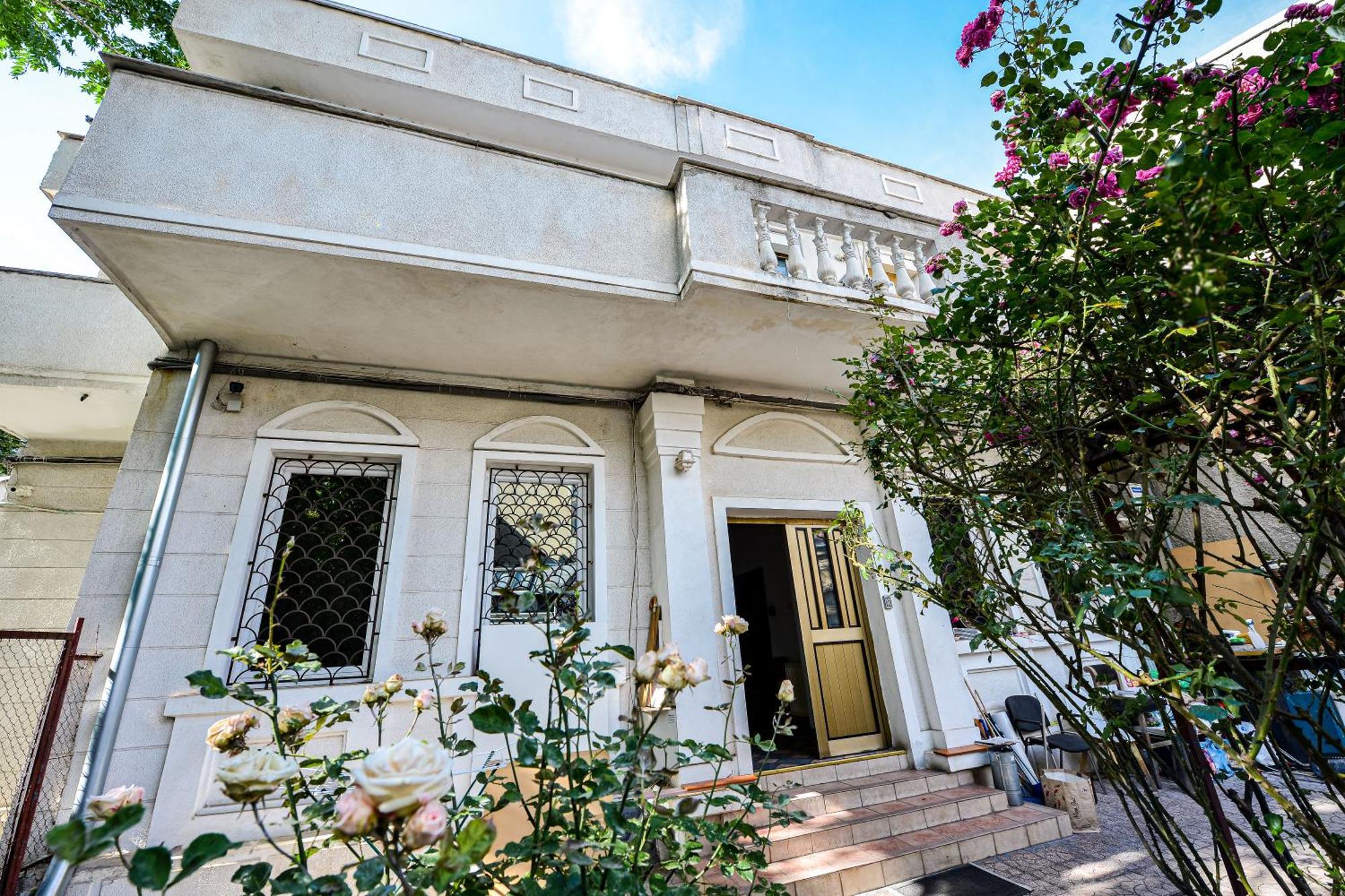 Residenza Di Carbasinni บูคาเรสต์ ภายนอก รูปภาพ